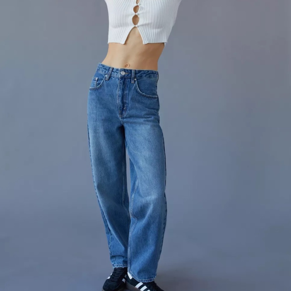 Urban Outfitters | Vintage Feel High Waisted Baggy Jean
